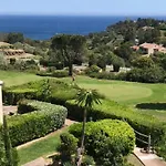 Superbe Duplex T3 Climatise Avec Terrasse Et Solarium, Magnifique Vue Et Golf Apartamento